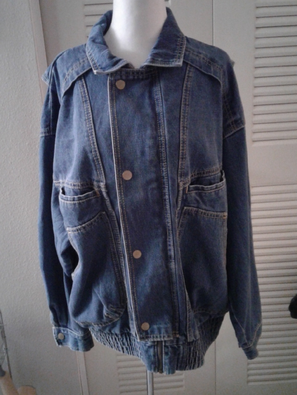 NWT Universal Thread Blue Denim Zipper And Button-Front  Jacket